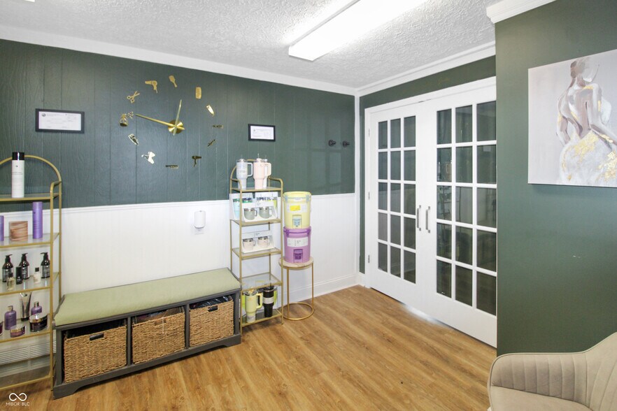 103 S County Road 625 E, Avon, IN à vendre - Hall d’entrée – Image 3 sur 15