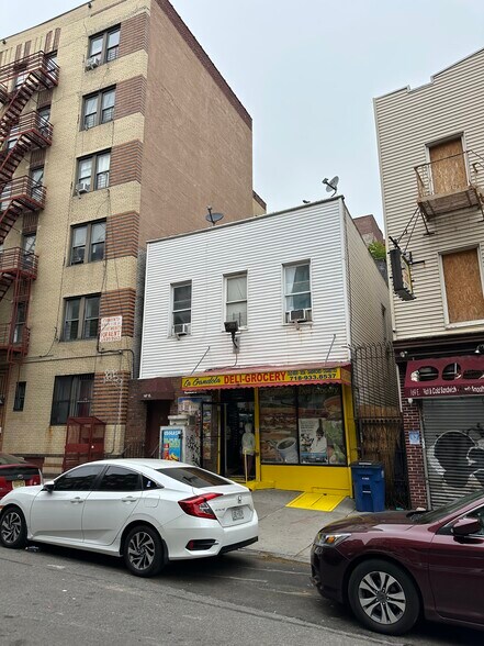 167 E 205th St, Bronx, NY à vendre - Photo de l’immeuble – Image 2 sur 2