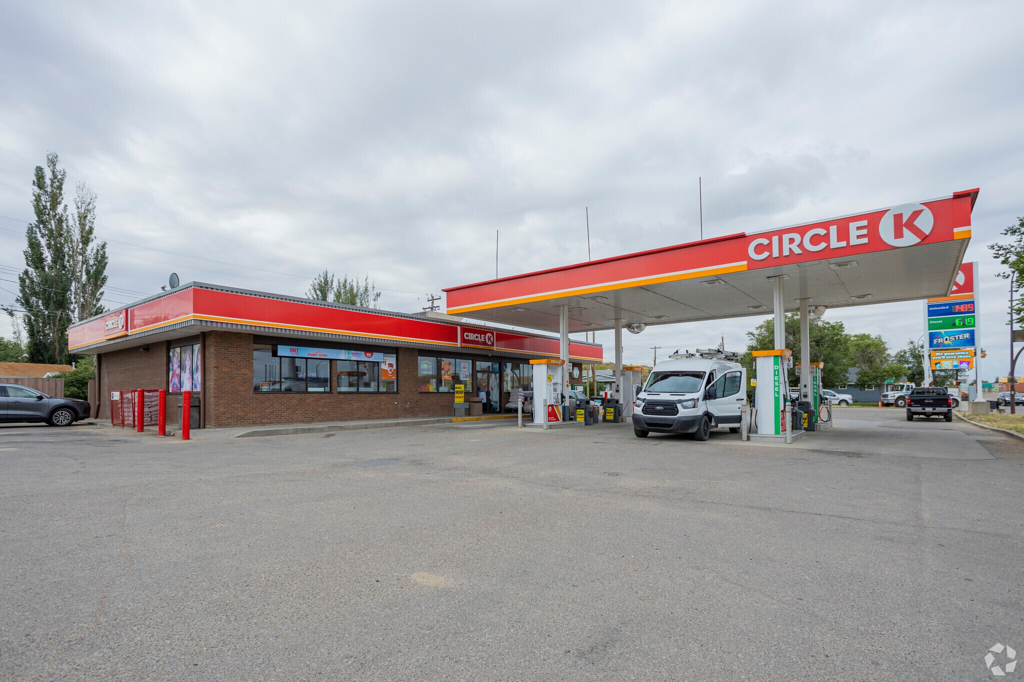 Alberta Circle K Portfolio portefeuille de 4 biens à vendre sur LoopNet.fr Photo principale– Image 1 sur 2