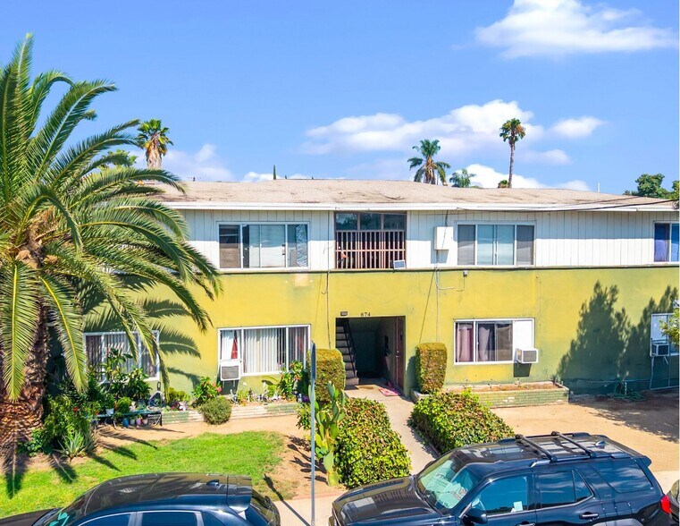 1072 W Wilson St, Pomona, CA à vendre - Photo de l’immeuble – Image 2 sur 51