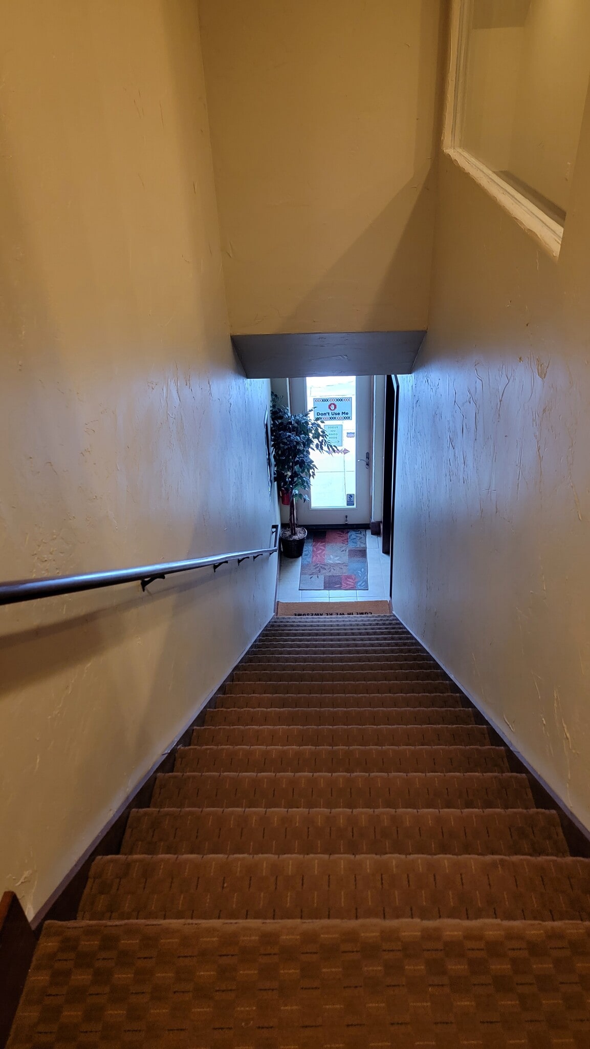 21124 W Good Hope Rd, Lannon, WI à louer Photo intérieure– Image 1 sur 28