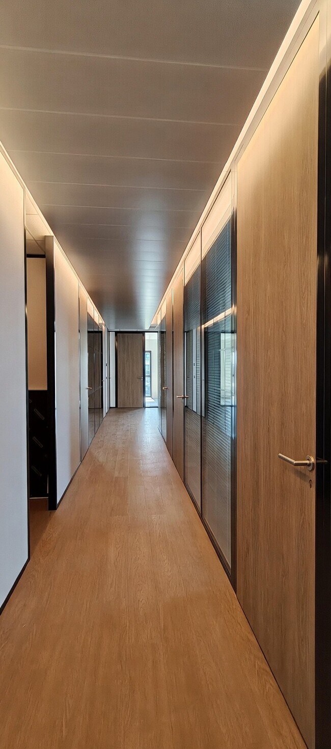 Plus de détails pour 2 Bis Rue Marcel Dassault, Genas - Coworking à louer