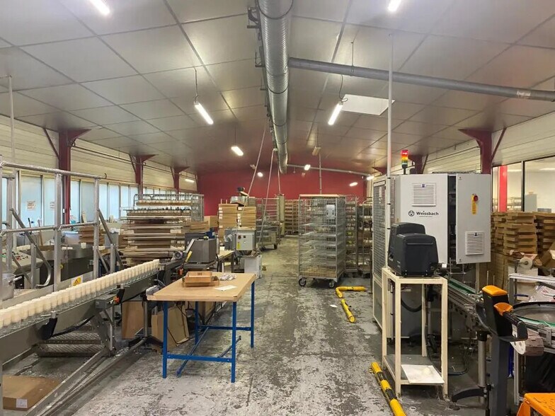 Local d'activités dans Argenteuil à vendre - Photo intérieure – Image 2 sur 4