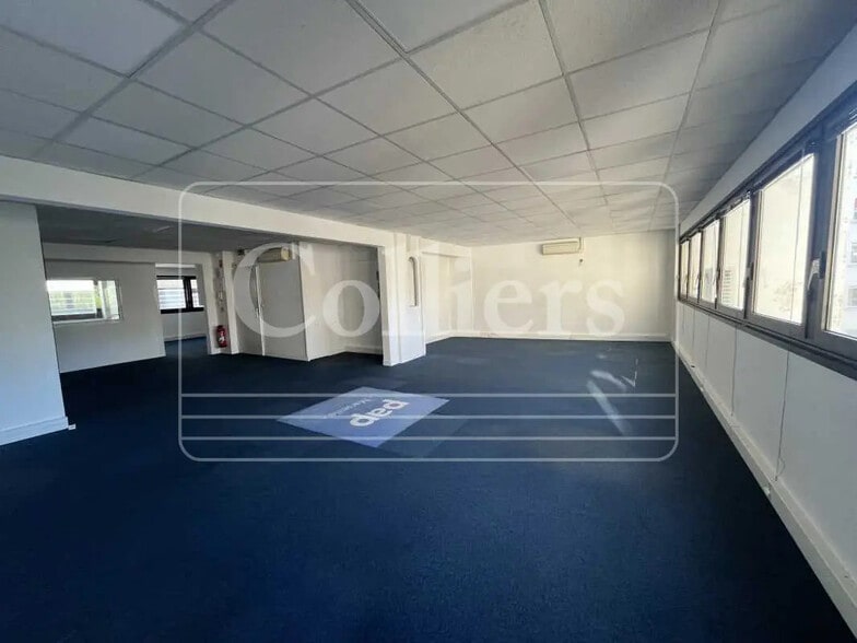 Bureau dans Marseille à louer - Photo intérieure – Image 2 sur 9