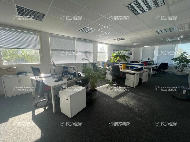 Bureau dans Rennes à louer - Photo de l’immeuble – Image 3 sur 8