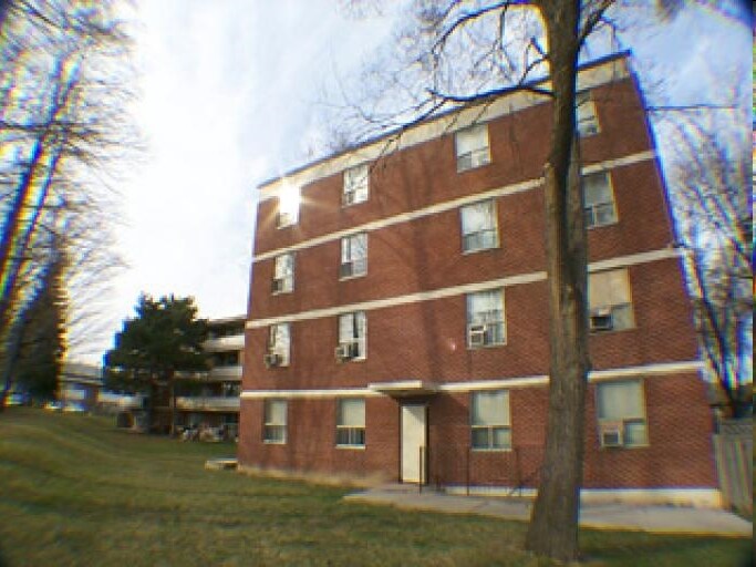 170 Sentinel Rd, Toronto, ON à vendre - Photo de l’immeuble – Image 2 sur 5