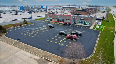 1710 E Jackson St, Macomb, IL à louer Photo intérieure– Image 1 sur 8