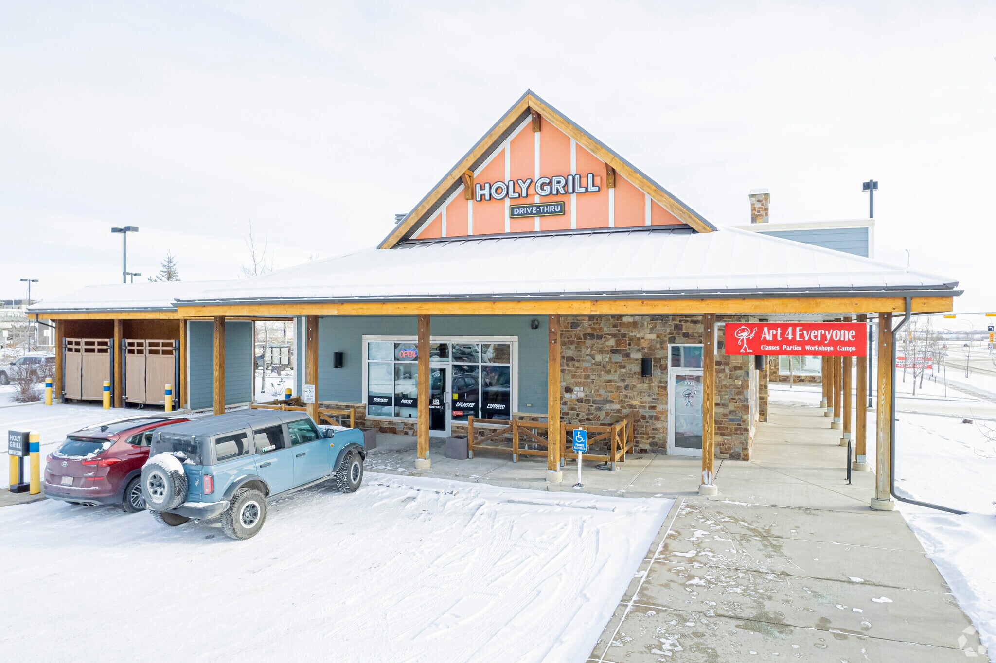 19369 Sheriff King St SW, Calgary, AB à louer Photo de l’immeuble– Image 1 sur 4