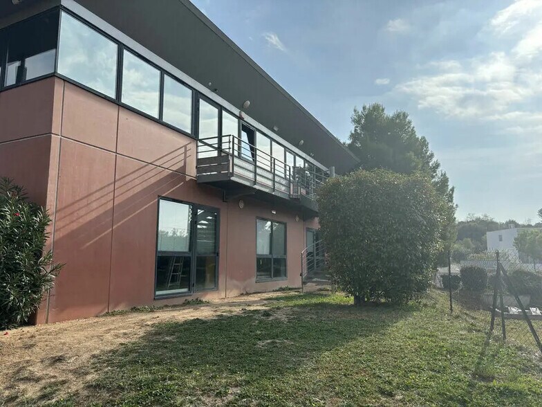 Bureau dans Marseille à vendre - Photo de l’immeuble – Image 1 sur 5