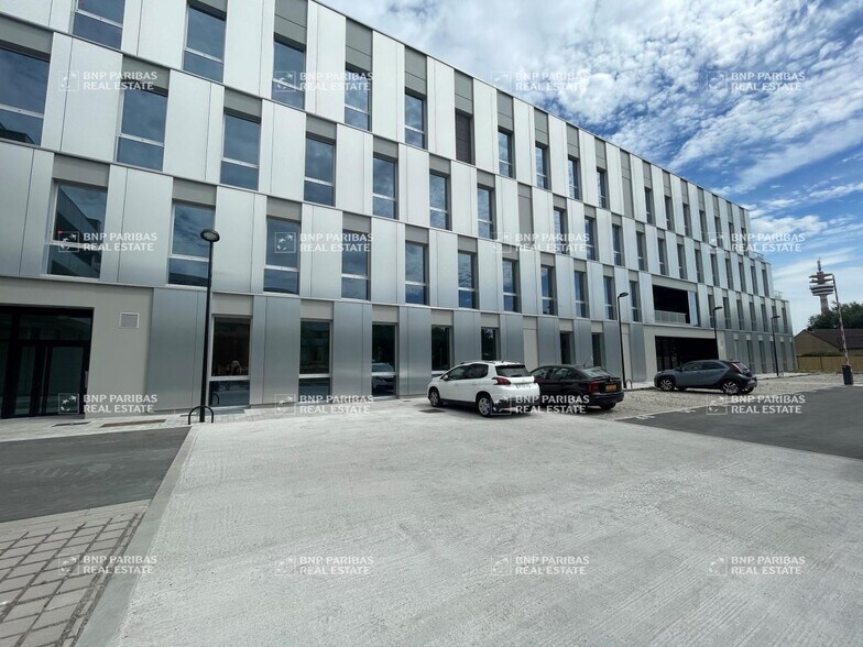 57 A Rue Du Moulin Delmar, Villeneuve-d'Ascq à louer - Photo de l’immeuble – Image 2 sur 9