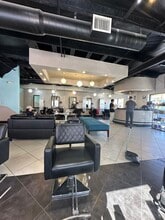 4631 Spring Mountain Rd, Las Vegas, NV à louer Photo de l’immeuble– Image 1 sur 4