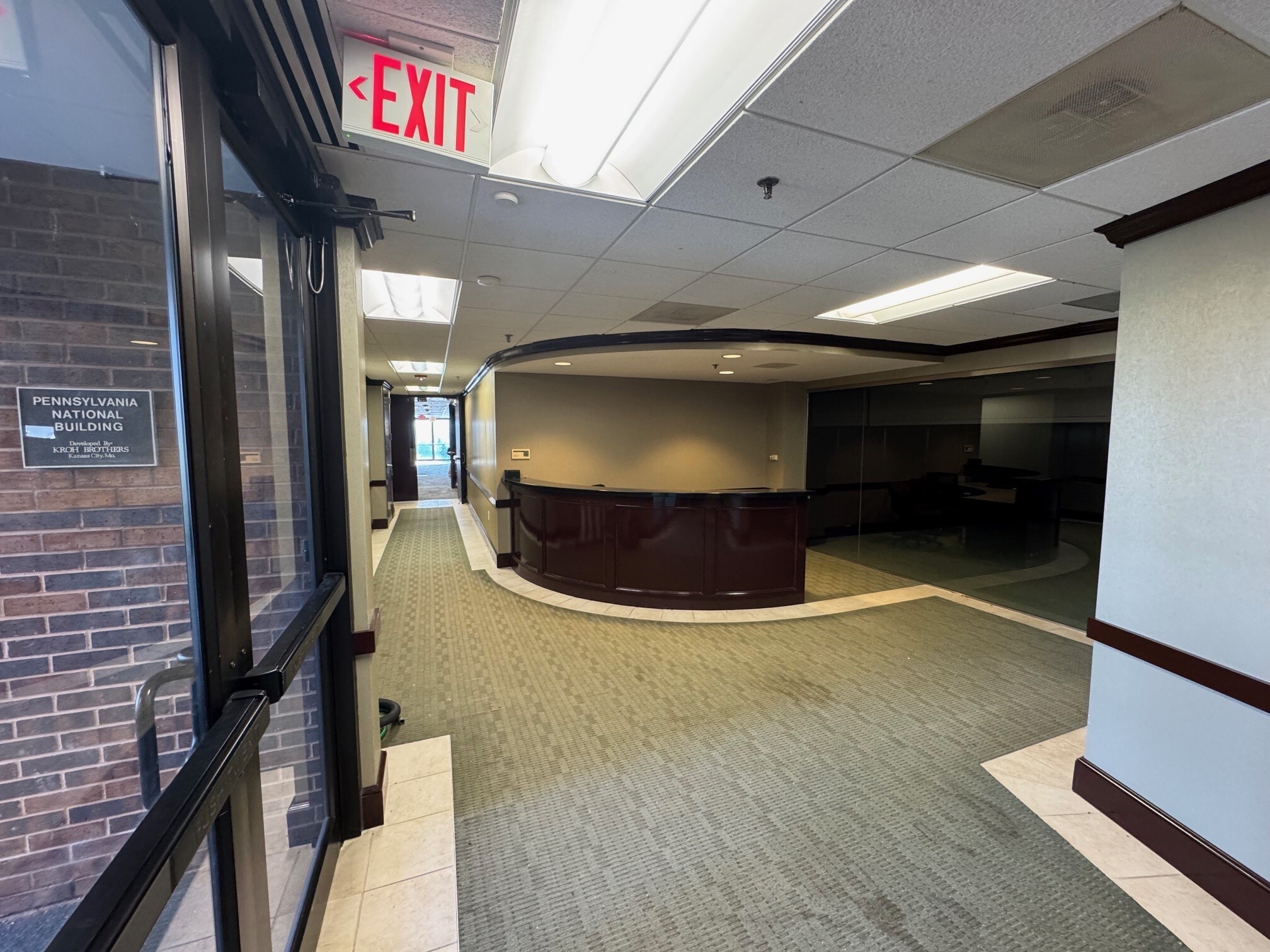 4370 W 109th St, Overland Park, KS à louer Photo intérieure– Image 1 sur 8