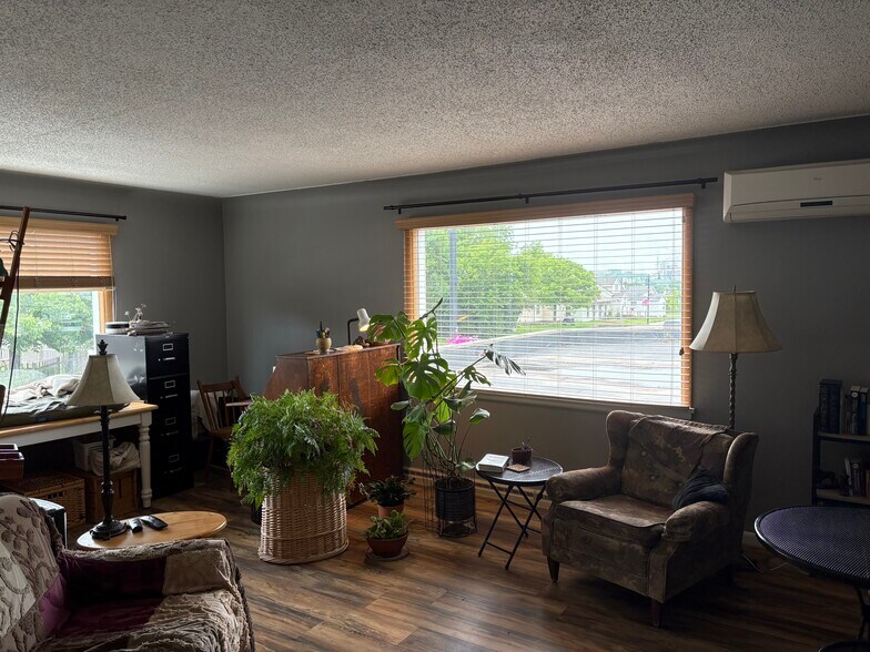 1616 Cloquet Ave, Cloquet, MN à vendre - Photo de l’immeuble – Image 3 sur 13