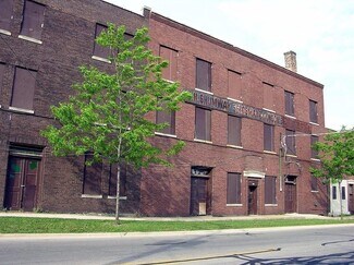 Plus de détails pour 600-648 Cedar St, Rockford, IL - Industriel/Logistique à vendre