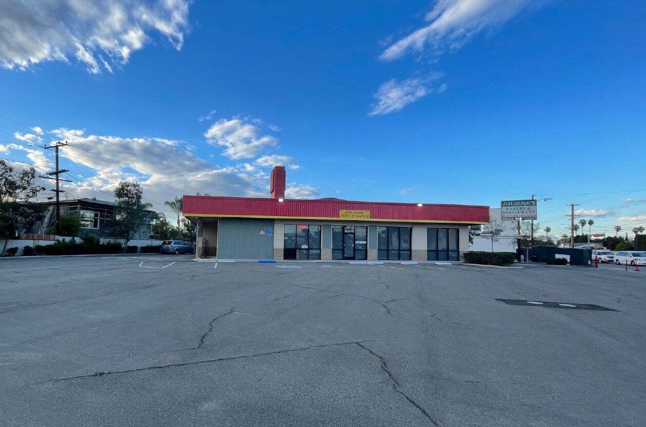 10471 Magnolia Ave, Anaheim, CA à vendre Photo principale– Image 1 sur 22