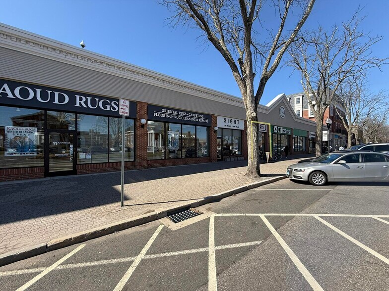 15 S Main St, West Hartford, CT à louer - Photo de l’immeuble – Image 3 sur 15