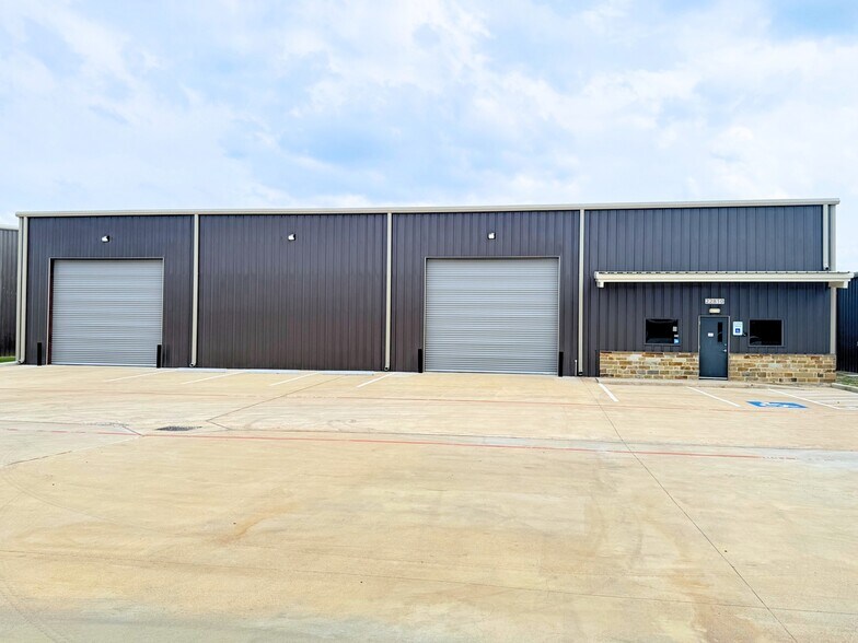 22810 Hufsmith Kohrville Rd, Tomball, TX à louer - Photo de l’immeuble – Image 2 sur 13