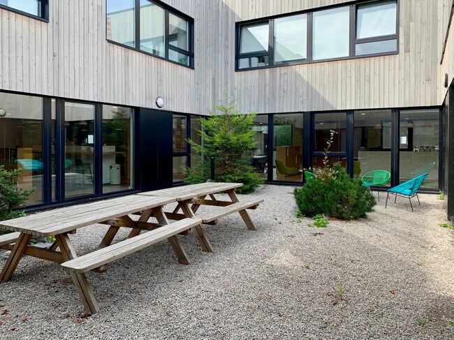 Plus de détails pour Bureau à louer