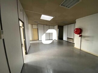 Plus de détails pour Bureau, Industriel/Logistique à louer