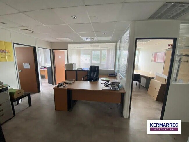 Plus de détails pour Bureau à vendre
