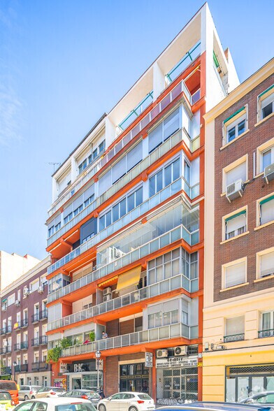 Bureau dans Madrid, Madrid à louer - Photo de l’immeuble – Image 1 sur 1