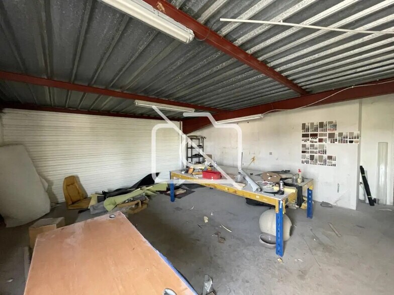 Local d'activités dans Gretz-Armainvilliers à vendre - Photo de l’immeuble – Image 2 sur 7