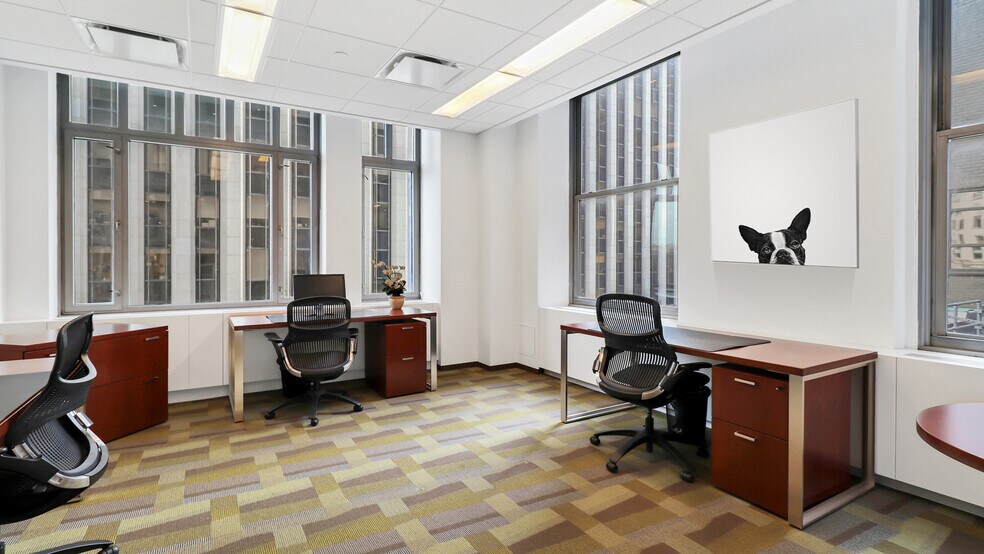 745 Fifth Ave, New York, NY à louer - Photo de l’immeuble – Image 2 sur 14