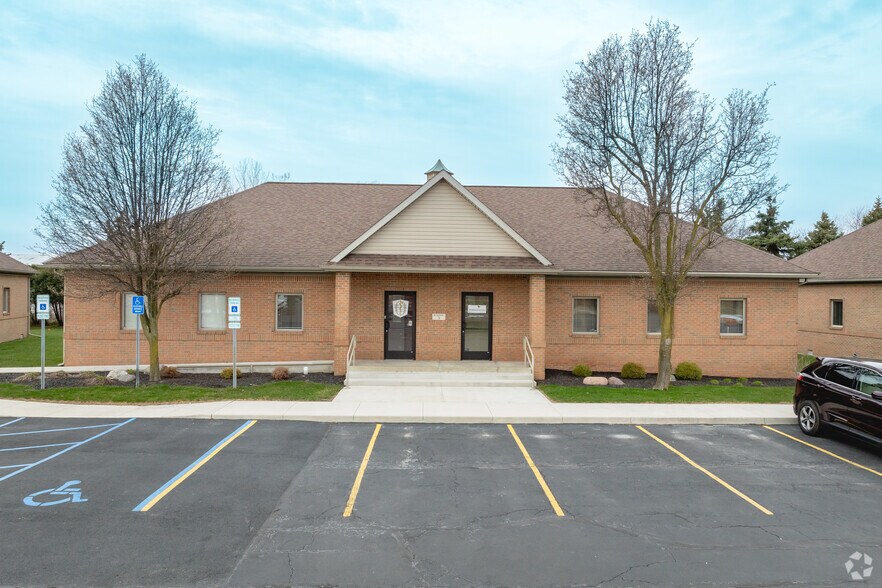 900 W South Boundary St, Perrysburg, OH à vendre - Photo de l’immeuble – Image 3 sur 7