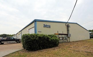 Plus de détails pour 2025 E Shady Grove Rd, Irving, TX - Local d'activités à louer