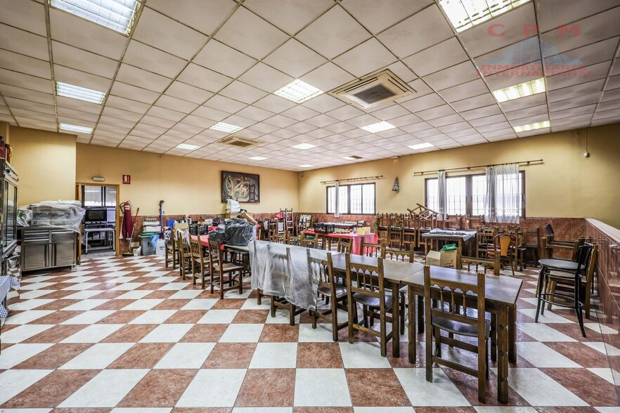Local commercial dans Fuenlabrada, Madrid à vendre - Photo intérieure – Image 2 sur 24
