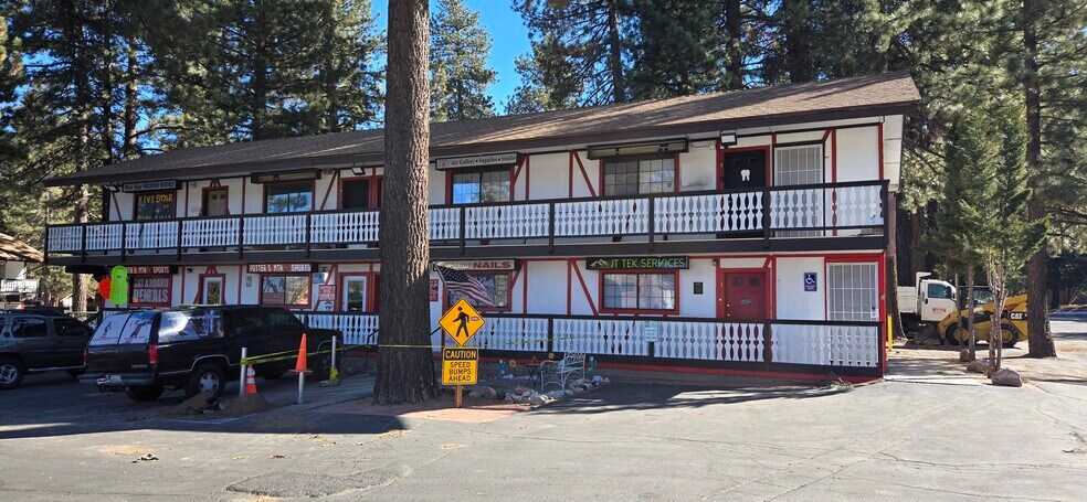 42011 Big Bear Blvd, Big Bear Lake, CA à vendre - Photo de l’immeuble – Image 2 sur 38
