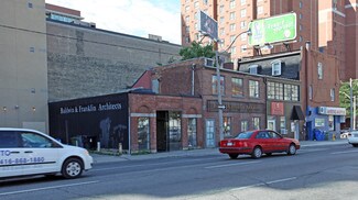 Plus de détails pour 157-167 Richmond St, Toronto, ON - Local commercial à louer