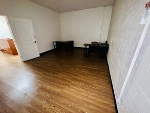 14529 Archwood St, Van Nuys, CA à louer Photo de l’immeuble– Image 1 sur 5