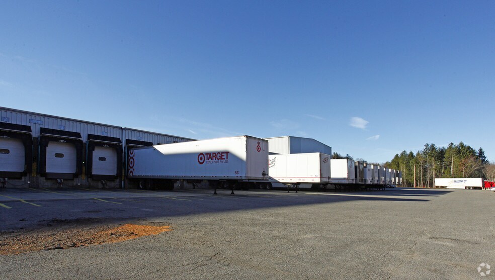 89 Cross St, Holliston, MA à louer - Photo de l’immeuble – Image 3 sur 3