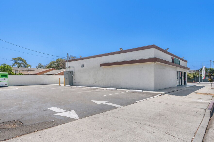 1960 Santa Fe Ave, Long Beach, CA à vendre - Photo de l’immeuble – Image 3 sur 9
