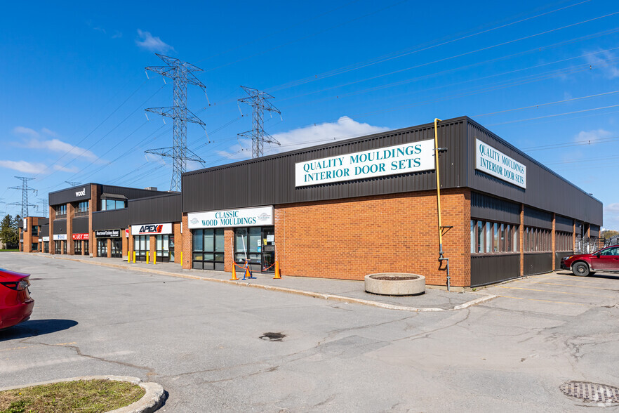 210 Colonnade Rd, Ottawa, ON à louer - Photo de l’immeuble – Image 2 sur 3