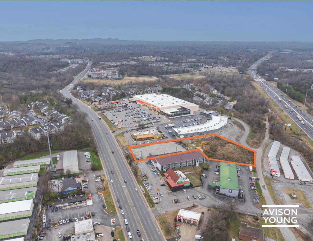 1127 Bell Road, Antioch, TN à vendre Photo principale– Image 1 sur 8