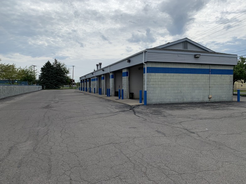 1510 W 7th St, Monroe, MI à vendre - Photo de l’immeuble – Image 3 sur 10