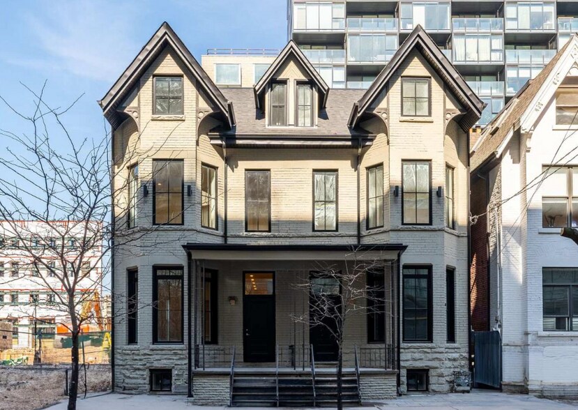 54-56 Stewart St, Toronto, ON à vendre - Photo de l’immeuble – Image 3 sur 3