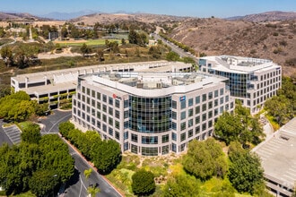 40 Pointe Dr, Brea, CA - VUE AÉRIENNE  vue de carte - Image1