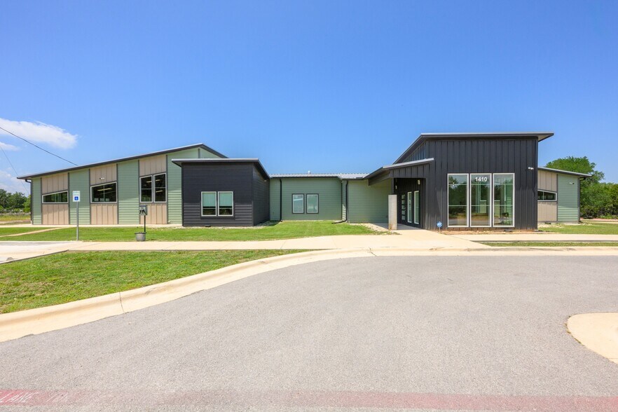 1410 Live Oak Rd, Leander, TX à vendre - Photo de l’immeuble – Image 2 sur 84