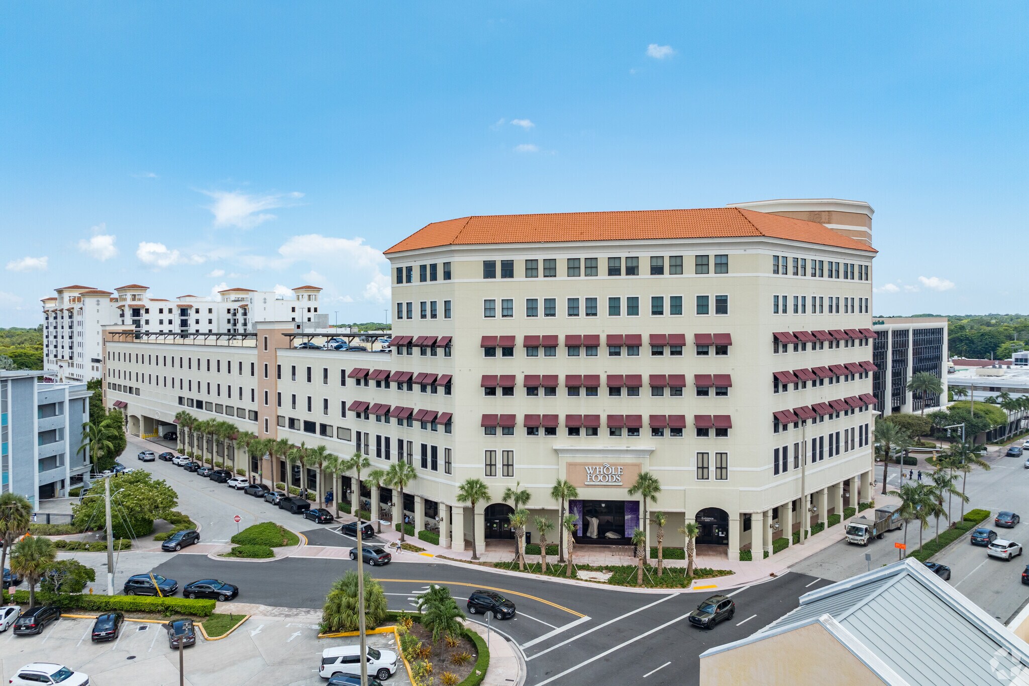 6701 S Red Rd, South Miami, FL à louer Photo de l’immeuble– Image 1 sur 78