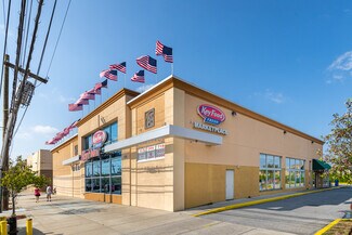 Plus de détails pour 16320 Crossbay Blvd, Howard Beach, NY - Local commercial à vendre