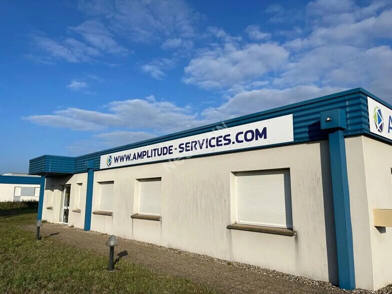 Industriel/Logistique dans Saint-Avold à vendre - Photo de l’immeuble – Image 2 sur 19