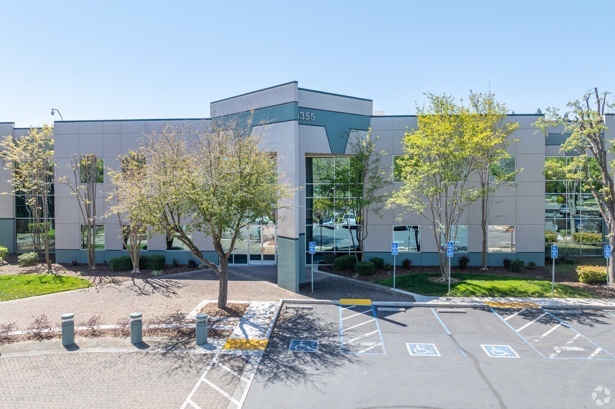 3355 Data Dr, Rancho Cordova, CA à louer Photo de l’immeuble– Image 1 sur 22