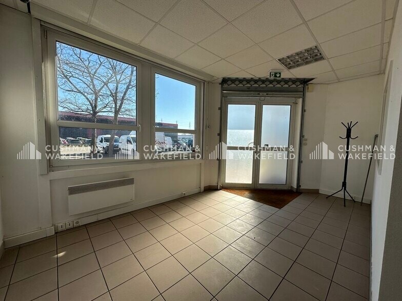 Bureau dans Geispolsheim à louer - Photo intérieure – Image 3 sur 8