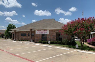 2920 Oak Park Ln, Fort Worth, TX à louer - Photo de l’immeuble – Image 2 sur 7