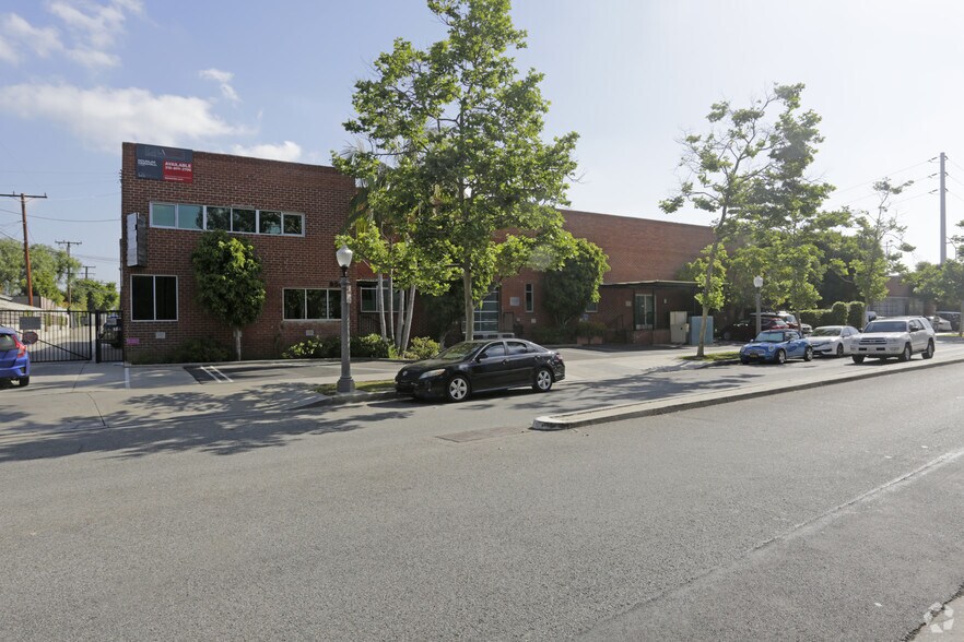 8563-8581 Higuera St, Culver City, CA à louer - Photo principale – Image 2 sur 9