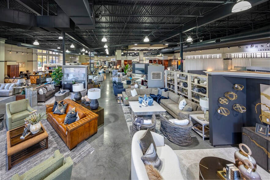 5205 W 135th St, Leawood, KS à vendre - Photo de l’immeuble – Image 3 sur 8