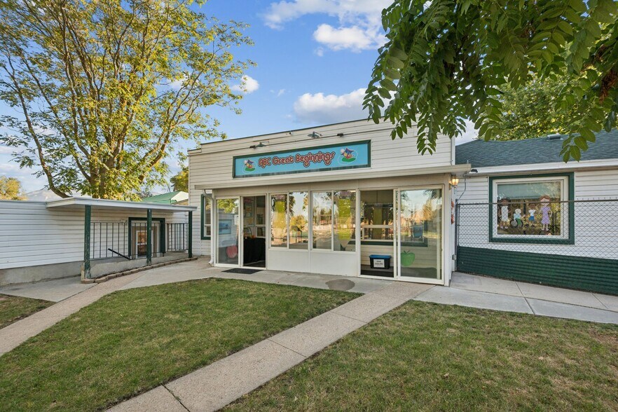 302 Chimes View Dr, South Ogden, UT à vendre - Photo de l’immeuble – Image 2 sur 37